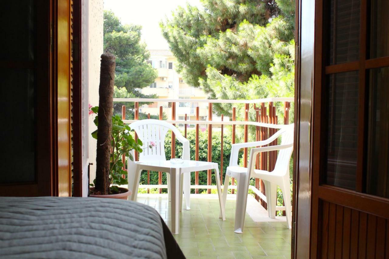 Gli Artisti Apartments & Rooms Багерия Екстериор снимка