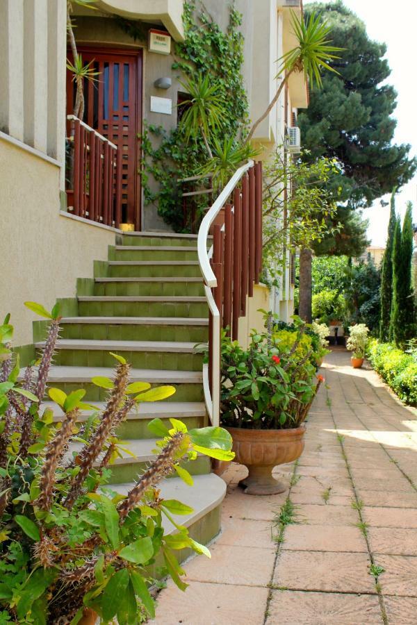 Gli Artisti Apartments & Rooms Багерия Екстериор снимка